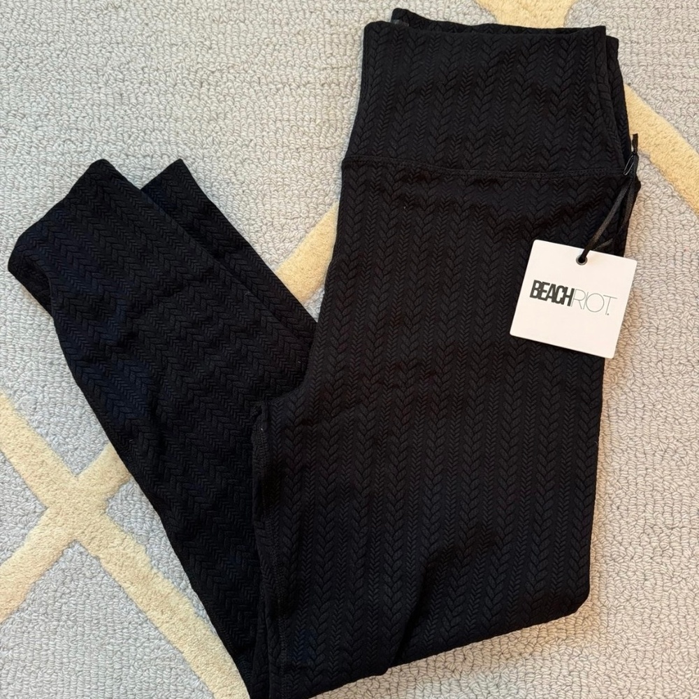 NWT Beach Riot XL Piper legging black with cable knit detail